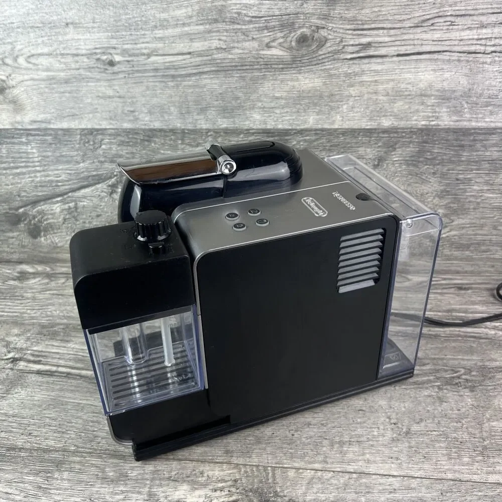 DeLonghi Lattissima EN520.S Nespresso Capsule Espresso Latte Machine Tested